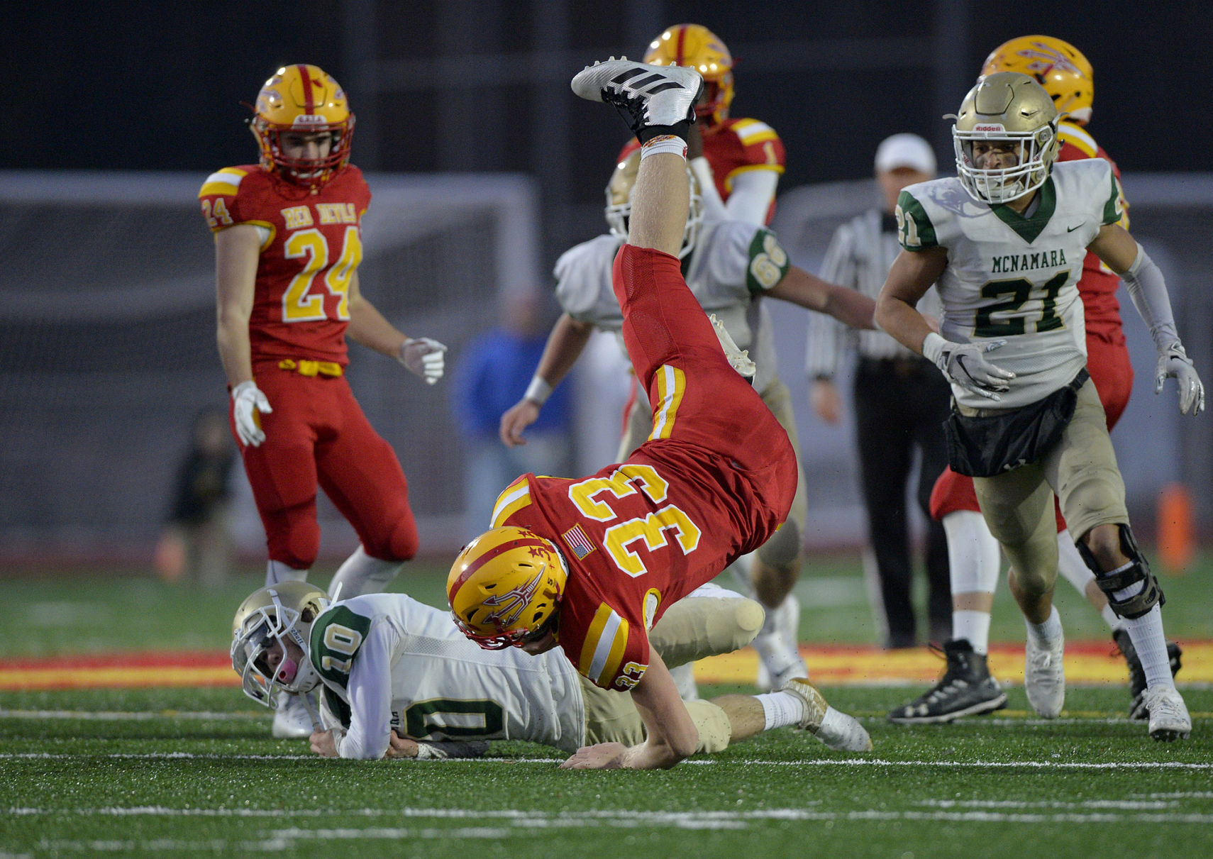 Murphysboro downs Bishop McNamara
